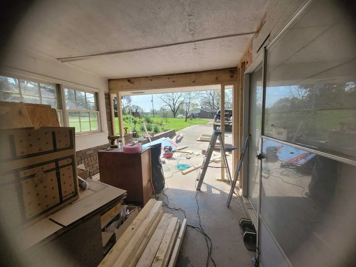 Air movers and dehumidifier for Water Mitigation Services in Shelby